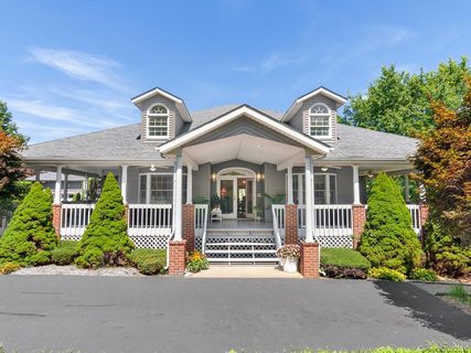 426 Summerset Drive sold home in Summerset, Clyde, NC
