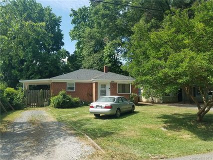 4007 Howie Circle