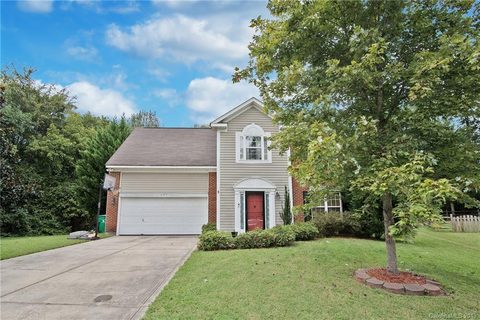 4505 Fox Thorne Drive sold home in Fox Chase, Charlotte, NC
