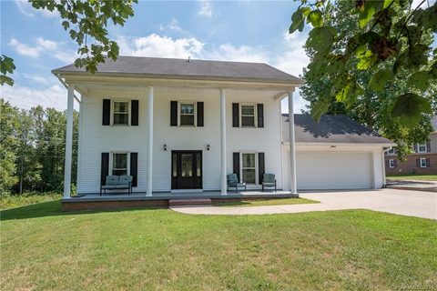 2247 Ellis Road sold home in Grassy Meadows, Shelby, NC