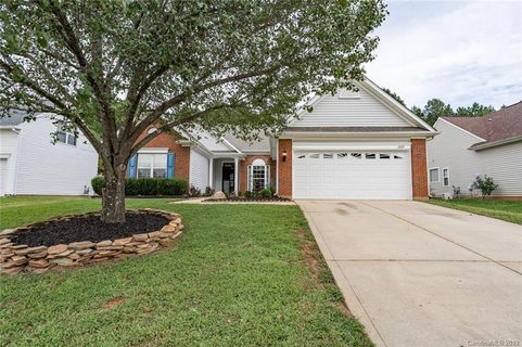 6829 Babbling Brook Lane