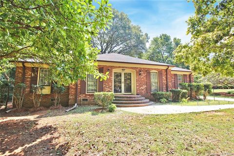 8935 Glencroft Road sold home in Glencroft, Charlotte, NC
