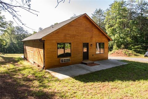 212 Pine Meadows Circle