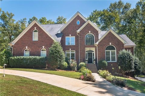 3339 Greenhurst Drive