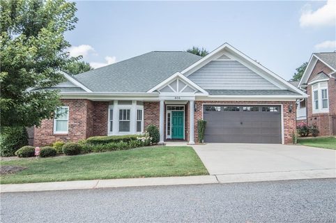 906 Hatchery Lane