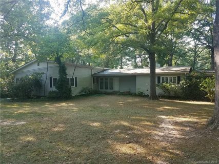 1527 Midwood Drive