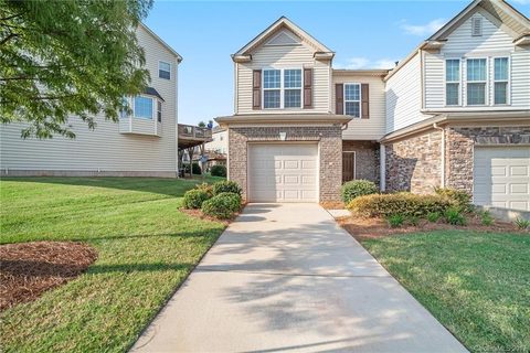 Previously sold for $270,900