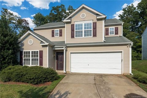 6648 Rustic View Court sold home in The Woodlands, Charlotte, NC