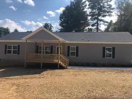 216 Moss Hill Drive sold home in Oakwood Acres, Hendersonville, NC