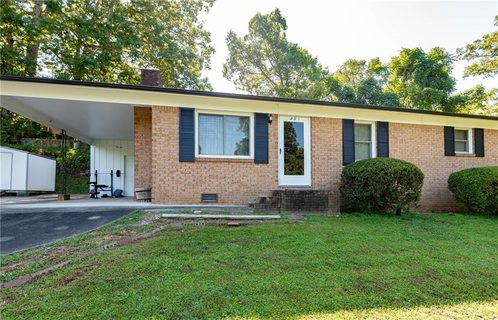 451 Arlington Circle sold home in Arlington Heights, Lenoir, NC