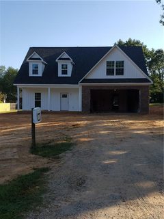 1015 Midwood Drive