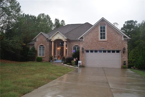 5811 Maxwell Place