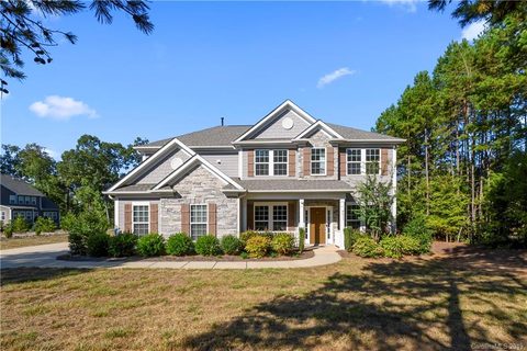 8011 Caliterra Drive sold home in Irongate, Charlotte, NC