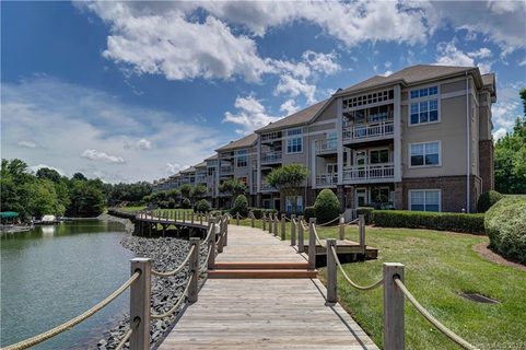 104 Pier 33 Drive 313