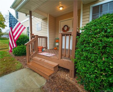 122 Farm Lane 37 sold home in The Glens at Aberdeen, Mills River, NC