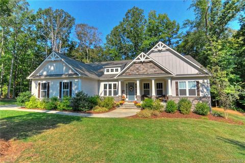 1008 Crofton Drive