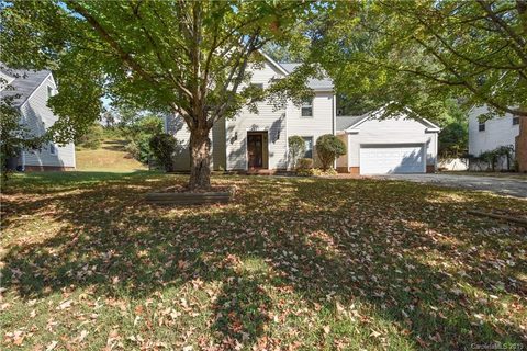 8227 Charles Crawford Drive sold home in Norcroft, Charlotte, NC
