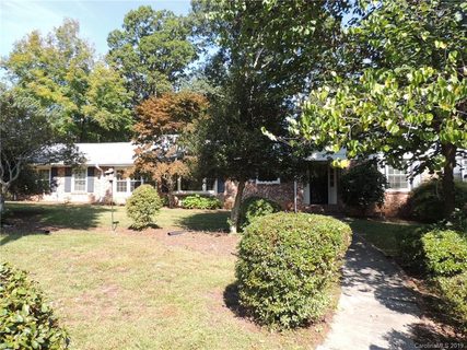 1220 Woodmont Drive sold home in Towne Forest, Hendersonville, NC