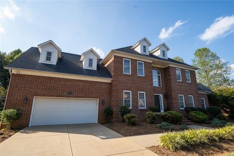 55 Iswa Drive sold home in Iswa Point, Taylorsville, NC