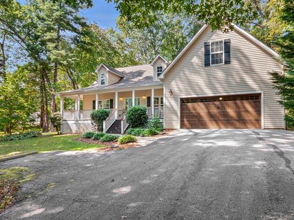 504 Fox Hollow Lane