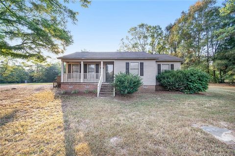 202 Community Lane sold home in Elgin, Lancaster, SC