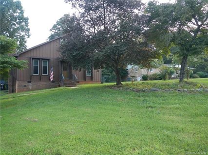 2835 Walter Drive