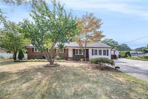 6245 Lynwood Drive