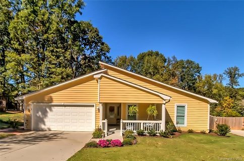 4013 Bon Rea Drive sold home in Cedar Woods, Charlotte, NC