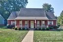 1304 Forest Wood Drive sold home in Matthews, SC
