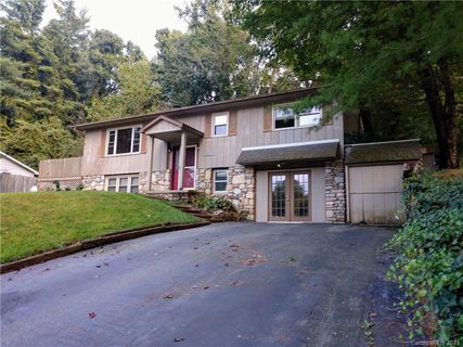 1729 S Lakeside Drive