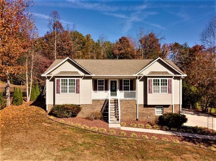 4176 Lindsay Street sold home in Dealcrest Park, Lenoir, NC