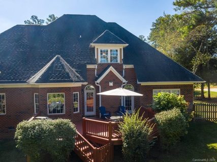 143 Isle Of Pines Road