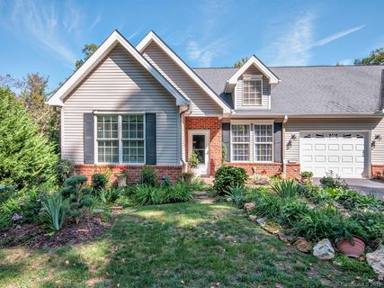 115 Hibiscus Lane