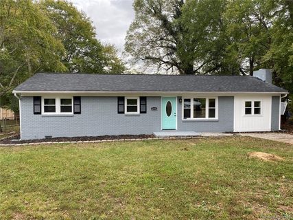 2335 Maplewood Drive 9