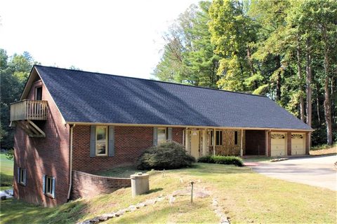 1546 Mountain Circle Drive