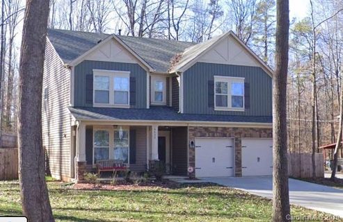 8432 Knollwood Circle