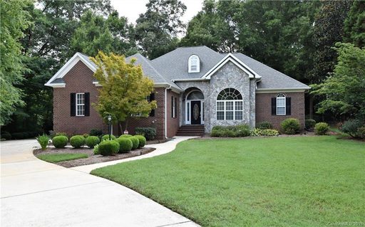 Previously sold for $285,000