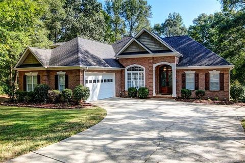 10026 Arlington Oaks Drive sold home in Arlington Oaks, Charlotte, NC