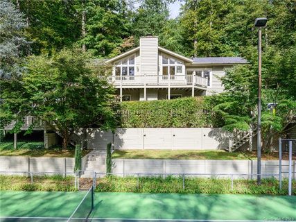216 Camellia Way sold home in Timbercreek, Hendersonville, NC