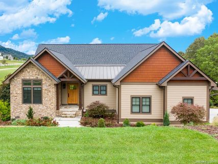 10 Falling Star Court sold home in Grand Highlands Waterford Lake, Fletcher, NC