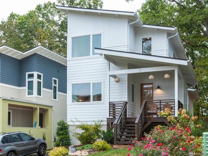 31 Mauricet Lane