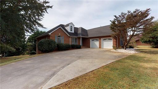 2916 Highland Circle