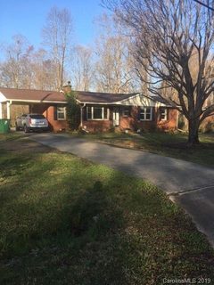 6125 King George Drive