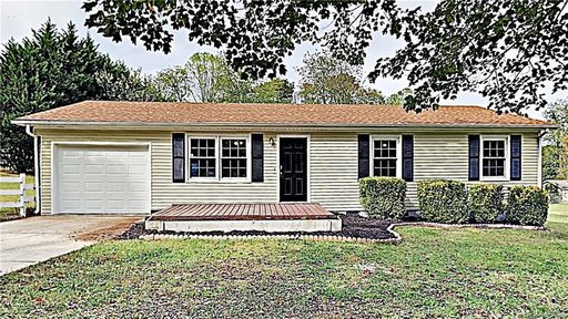 385 Heritage Farm Road sold home in Five Oaks, Hickory, NC