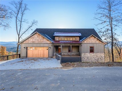 9 Soaring Hawk View