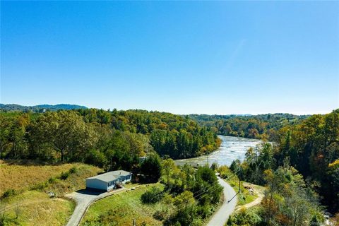 116 Star Flower Road sold manufactured home in Hills of French Broad, Alexander, NC