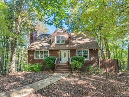 1356 Davis Mountain Road sold home in Davis Mountain Views, Hendersonville, NC