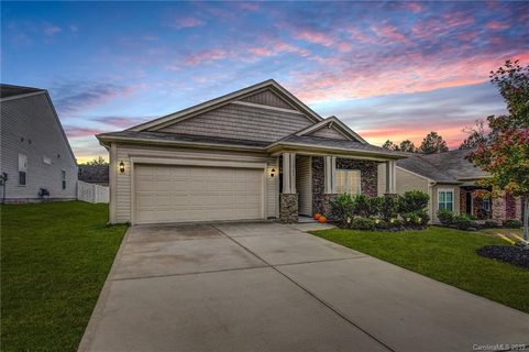14709 Metaghan Court sold home in Creekshire Village, Charlotte, NC
