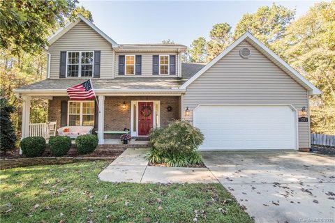 3771 Dellingdowns Drive sold home in Delling Downs, Denver, NC