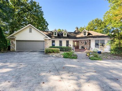 98 Okoboji Drive sold home in Okoboji Wilderness, Fletcher, NC